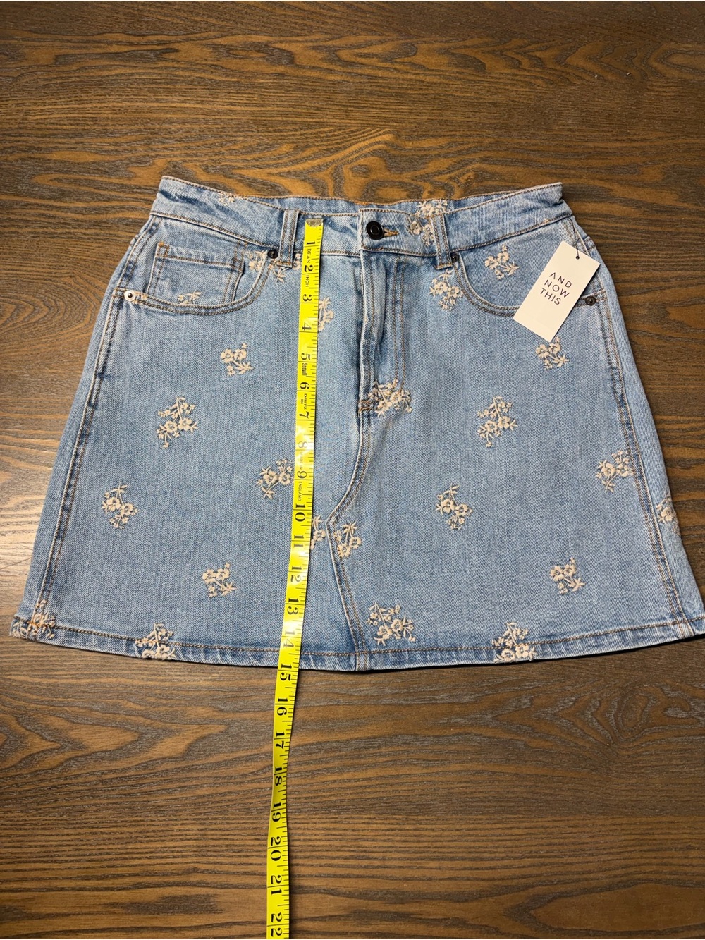 Floral Embroidered Denim Mini Skirt | Light Wash | Size Small - Picture 5 of 6